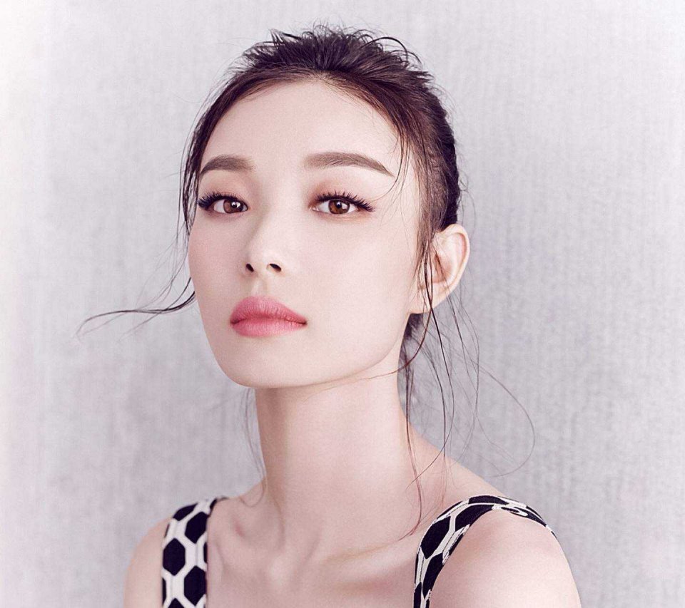 Фս�����Ȱ��к�����������������Ů�ѣ����ݷ�չ�����ܶ���